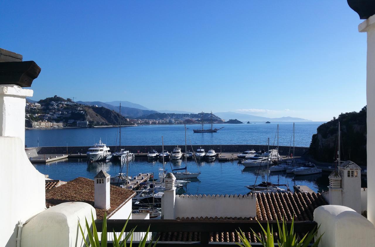 Lovely House With Views In Marina Del Este Альмуньекар Экстерьер фото
